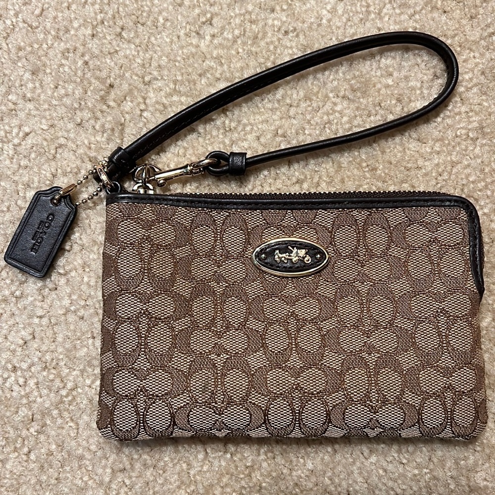 Coach Small Wristlet Brown
